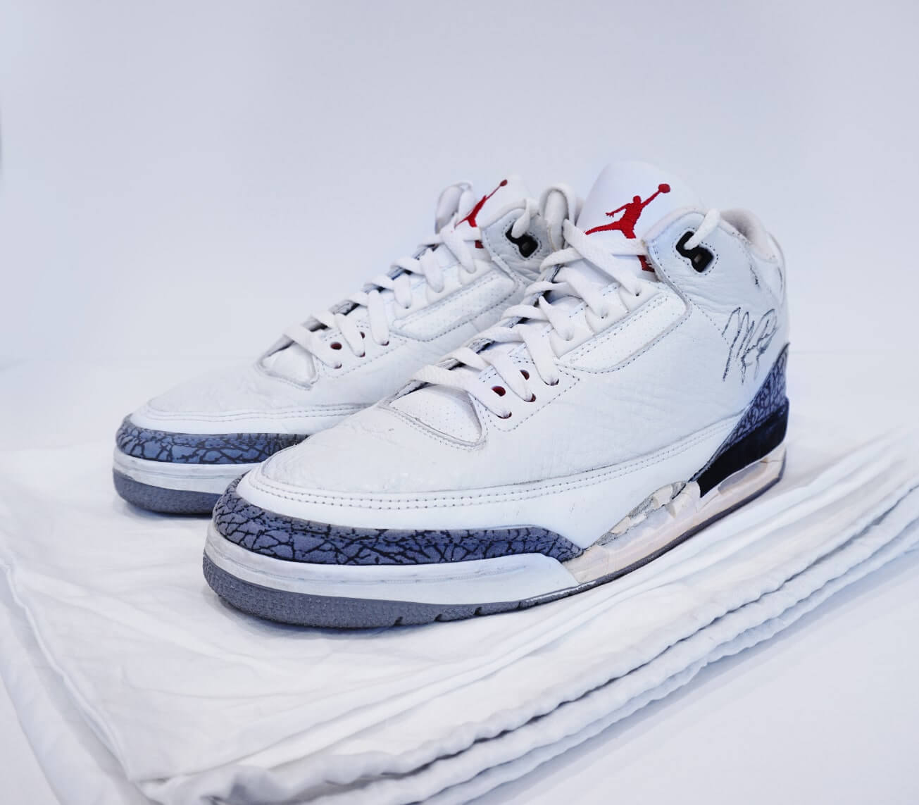 Michael Nike Air Jordan III Sneakers (Signed) | Rally | Investment