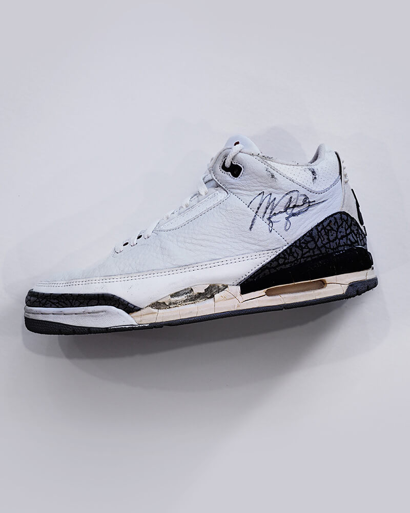Desviarse colegio Consejo 1988 Michael Jordan Nike Air Jordan III Sneakers (Signed) | Rally |  Alternative Asset Investment